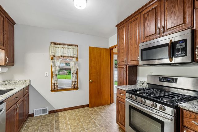 1820 Lay Street, Des Moines, IA 50317