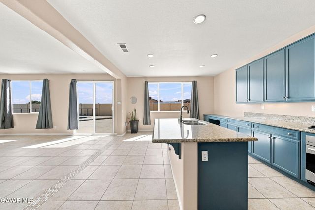 41648 Retsina Street, Palmdale, CA 93551