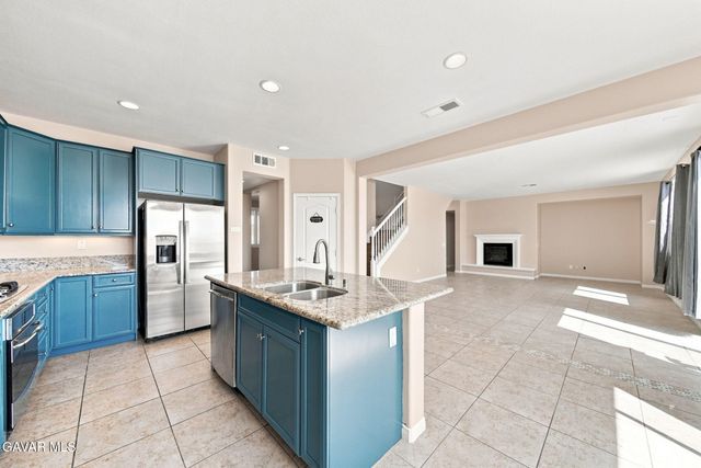 41648 Retsina Street, Palmdale, CA 93551