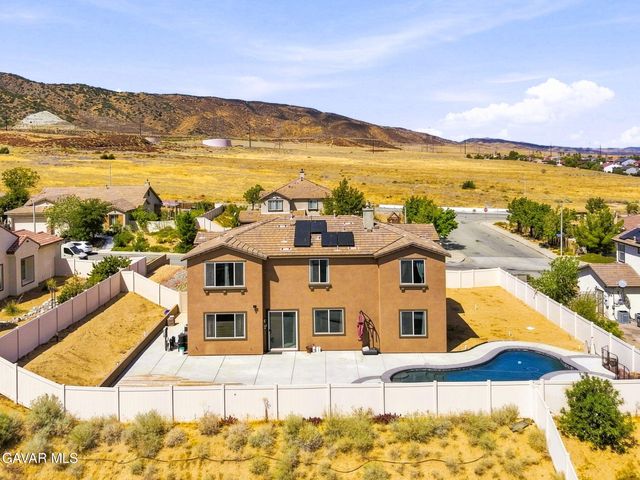 41648 Retsina Street, Palmdale, CA 93551