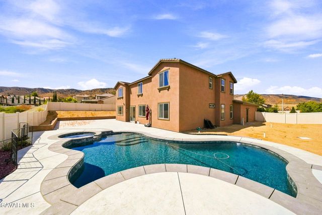 41648 Retsina Street, Palmdale, CA 93551