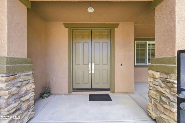 41648 Retsina Street, Palmdale, CA 93551