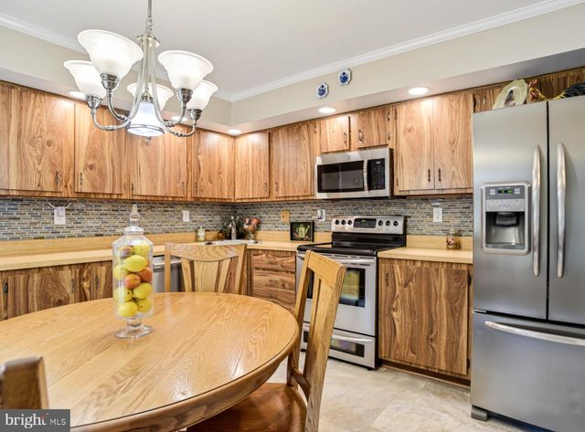 616 CLARKS RUN RD, La Plata, MD 20646