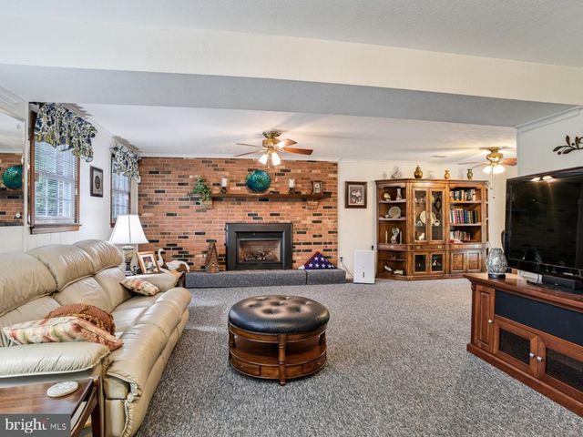 616 CLARKS RUN RD, La Plata, MD 20646
