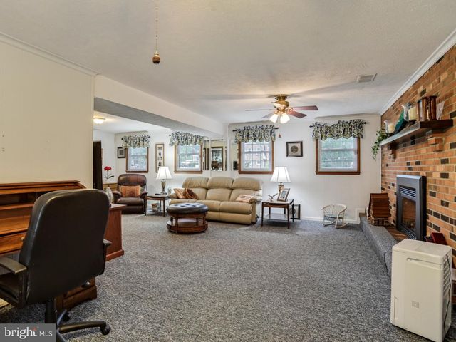 616 CLARKS RUN RD, La Plata, MD 20646