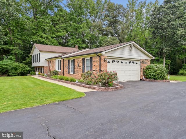616 CLARKS RUN RD, La Plata, MD 20646