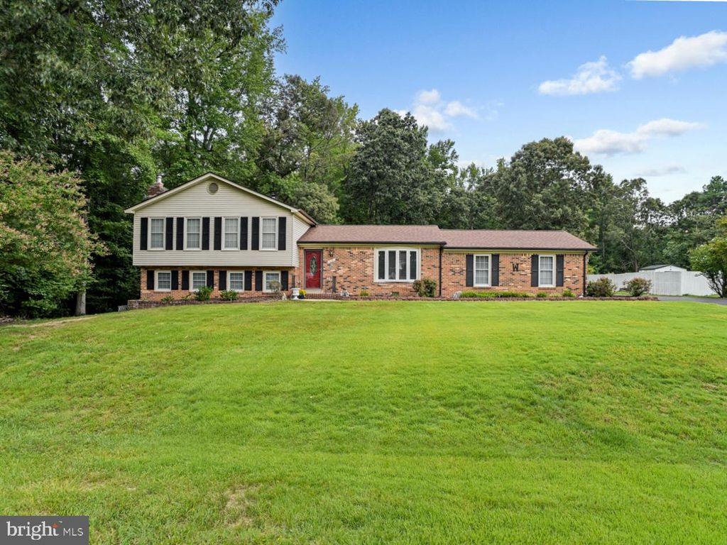 616 CLARKS RUN RD, La Plata, MD 20646