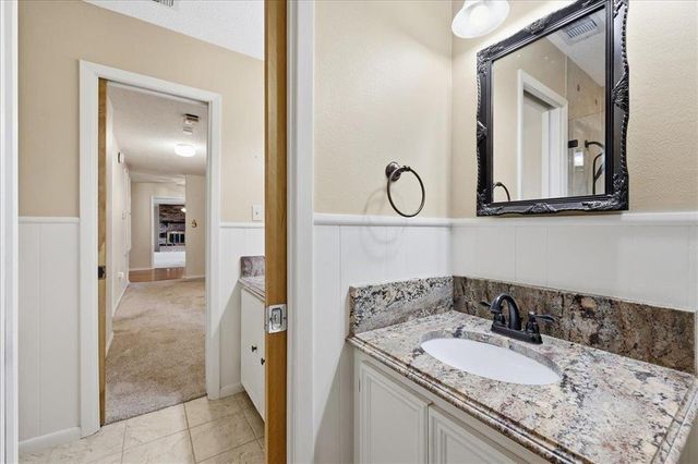 1016 S 27th Street, Nederland, TX 77627