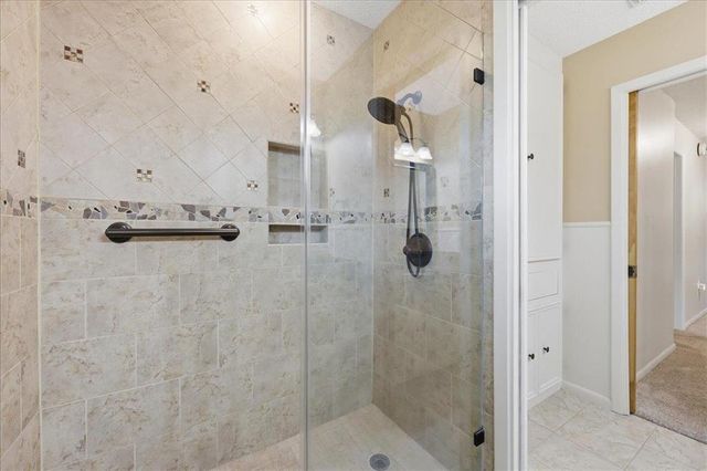 1016 S 27th Street, Nederland, TX 77627