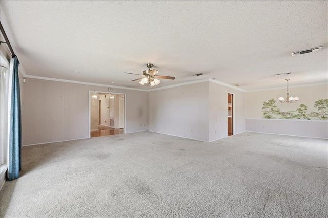 1016 S 27th Street, Nederland, TX 77627