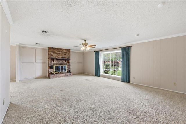 1016 S 27th Street, Nederland, TX 77627