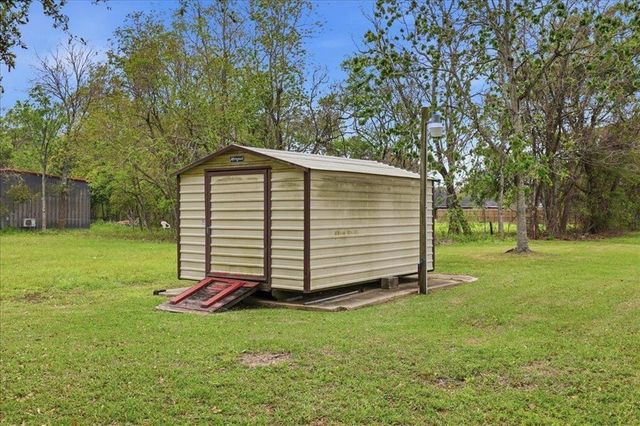 1016 S 27th Street, Nederland, TX 77627