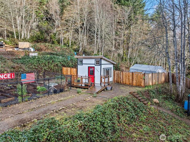 7364 NE North Shore Road, Belfair, WA 98528