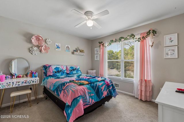 56 Marlin Court, Bayville, NJ 08721