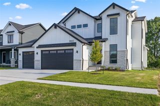 9822 Watermeadow Circle, Johnston, IA 50131