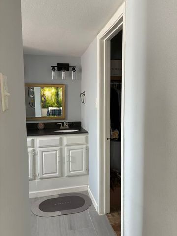 4227 Cuesta Drive AT, Irving, TX 75038