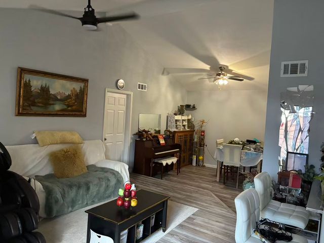 4227 Cuesta Drive AT, Irving, TX 75038