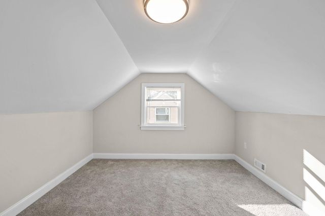 6097 W Fordham Place, Silverton, OH 45213