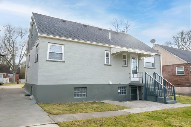 6097 W Fordham Place, Silverton, OH 45213