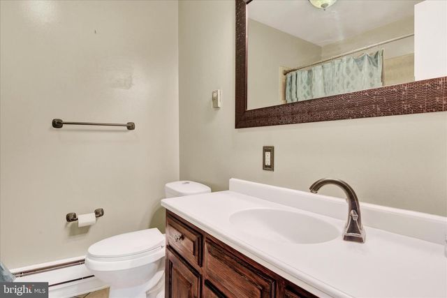 6742 MOUNT PHILLIP RD, Frederick, MD 21703