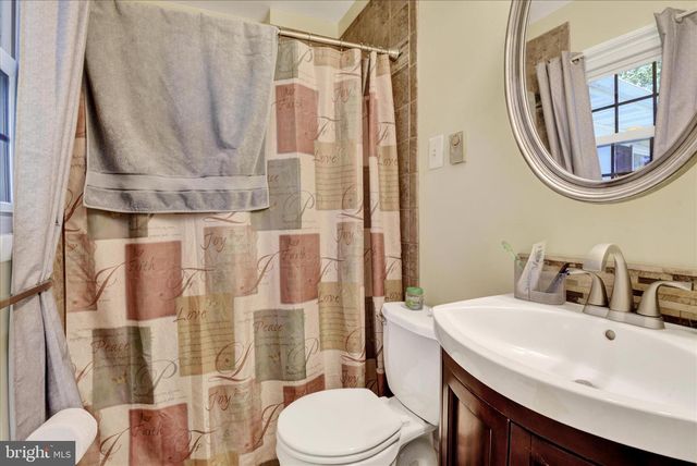 6742 MOUNT PHILLIP RD, Frederick, MD 21703