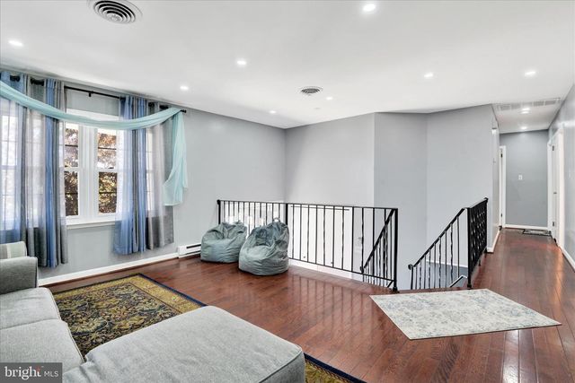 6742 MOUNT PHILLIP RD, Frederick, MD 21703