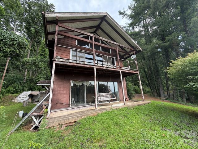 4897 Hwy 226 Highway N, Little Switzerland, NC 28749