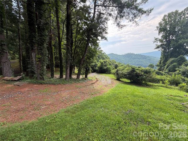4897 Hwy 226 Highway N, Little Switzerland, NC 28749