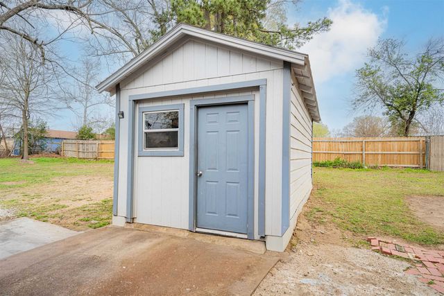 505 Wesson, Marshall, TX 75670