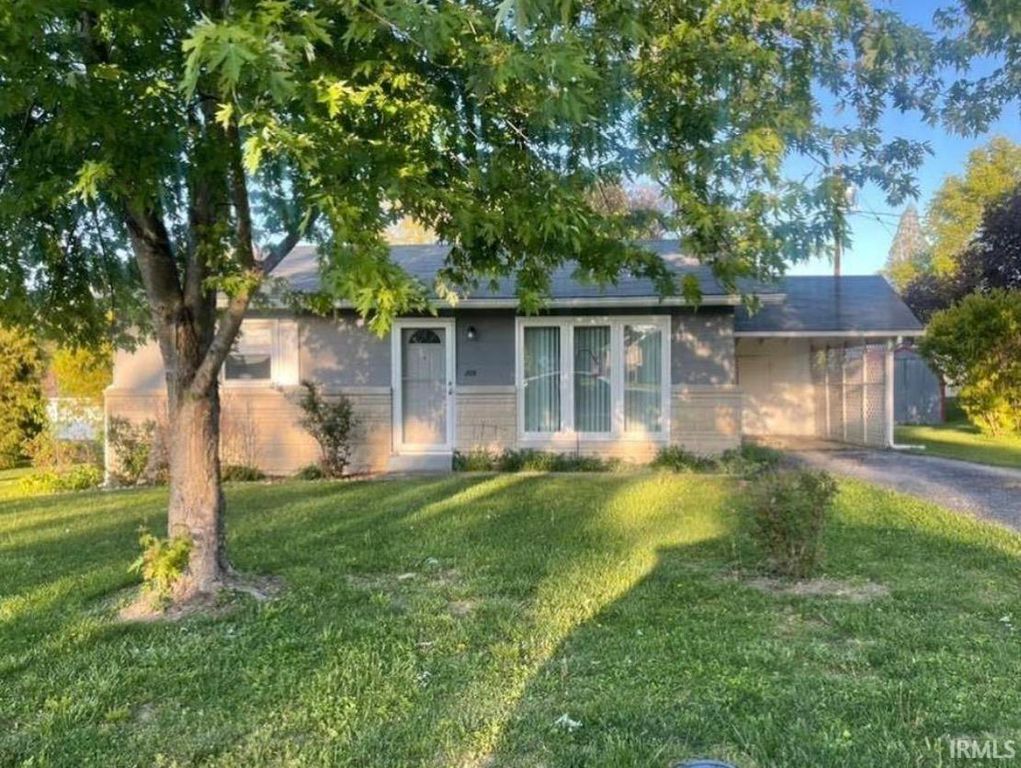 209 S Wallace Street, Dale, IN 47523
