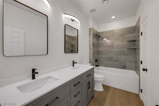 7035 Thistle Ridge Street, Las Vegas, NV 89166