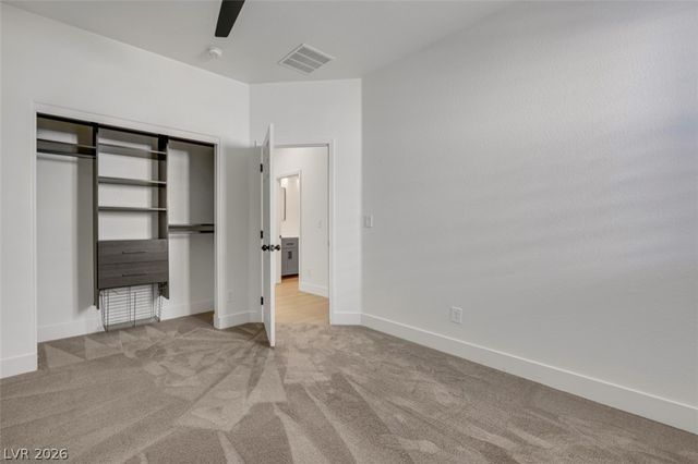 7035 Thistle Ridge Street, Las Vegas, NV 89166