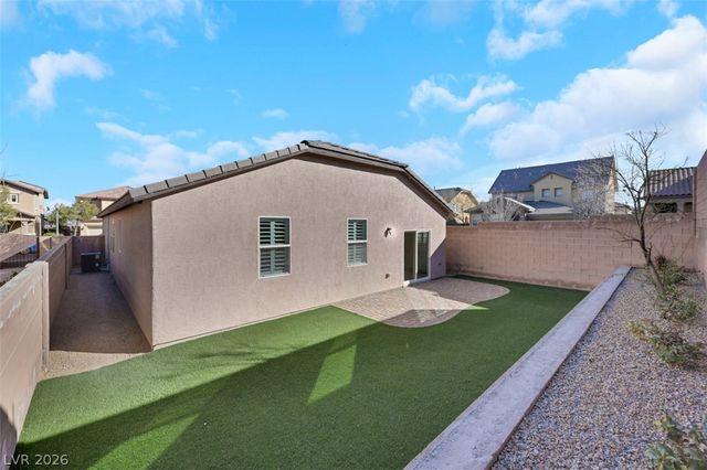 7035 Thistle Ridge Street, Las Vegas, NV 89166