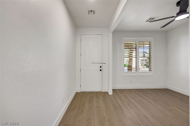 7035 Thistle Ridge Street, Las Vegas, NV 89166