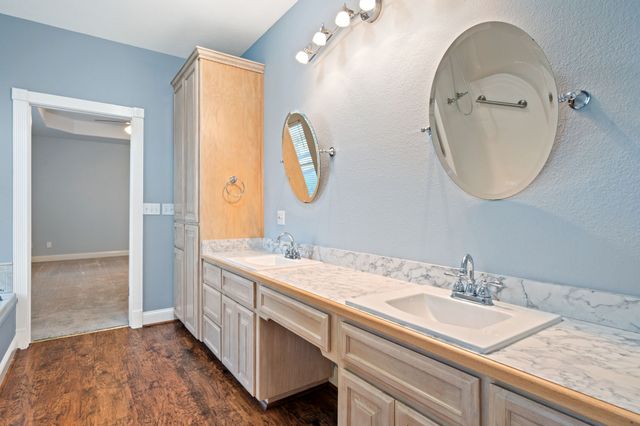 420 County Road 2904, Dodd City, TX 75438