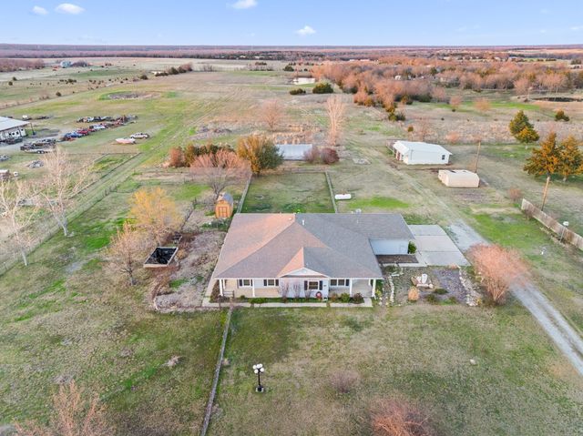 420 County Road 2904, Dodd City, TX 75438