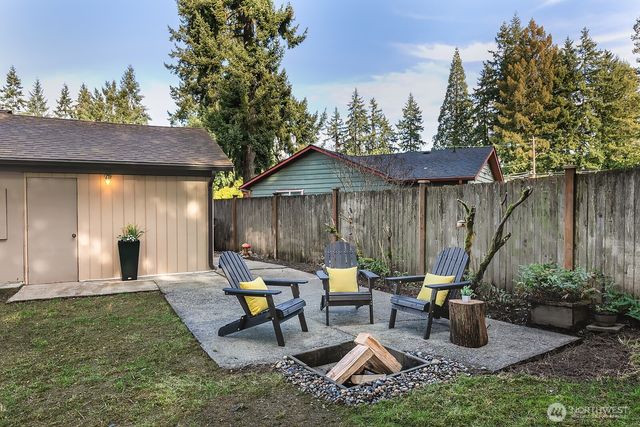 5606 222nd Place SW, Mountlake Terrace, WA 98043