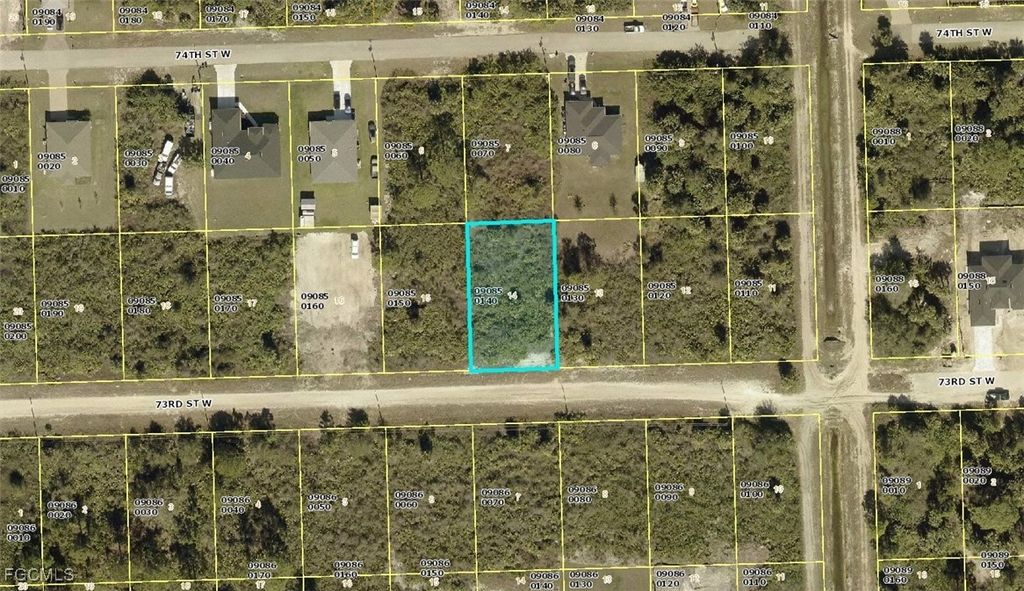 3206 73rd ST W, Lehigh Acres, FL 33971