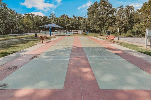 23 Ironside Lane, Bella Vista, AR 72715