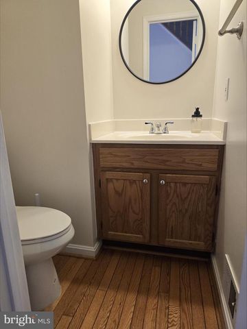 20323 SWALLOW POINT RD, Gaithersburg, MD 20886