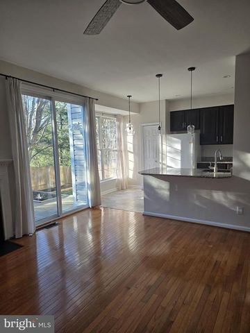 20323 SWALLOW POINT RD, Gaithersburg, MD 20886