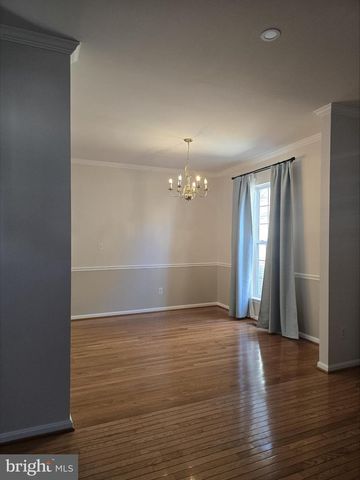 20323 SWALLOW POINT RD, Gaithersburg, MD 20886