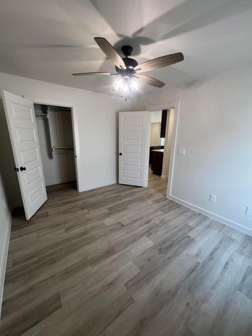 13815 Gary Avenue, Lubbock, TX 79423