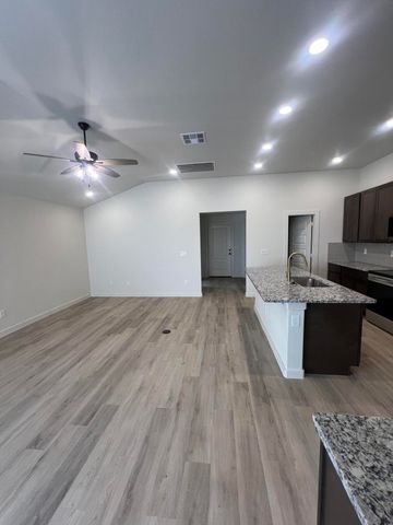 13815 Gary Avenue, Lubbock, TX 79423