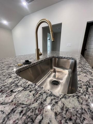 13815 Gary Avenue, Lubbock, TX 79423