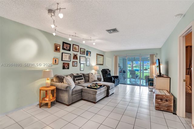 1580 NW 18th Ave 98-B, Delray Beach, FL 33445