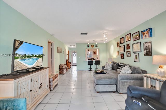 1580 NW 18th Ave 98-B, Delray Beach, FL 33445