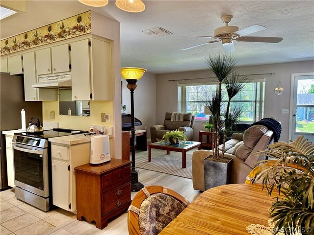 273 W Casurina Place, Beverly Hills, FL 34465