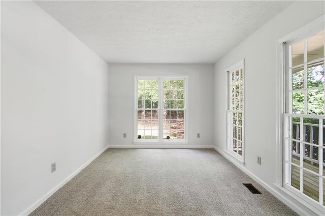 220 Braemar Road, Fayetteville, GA 30215