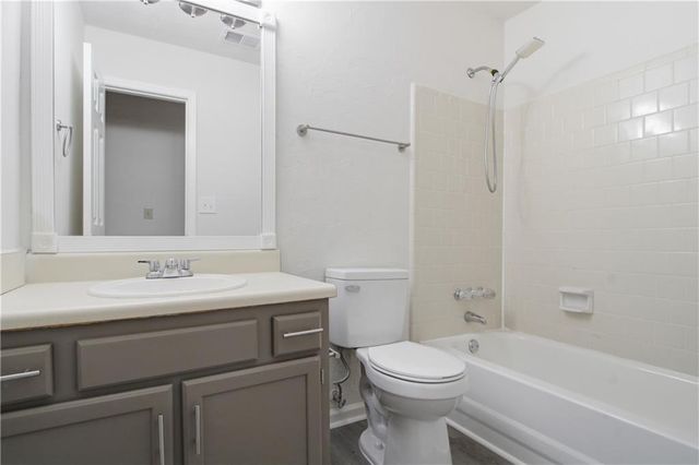 220 Braemar Road, Fayetteville, GA 30215